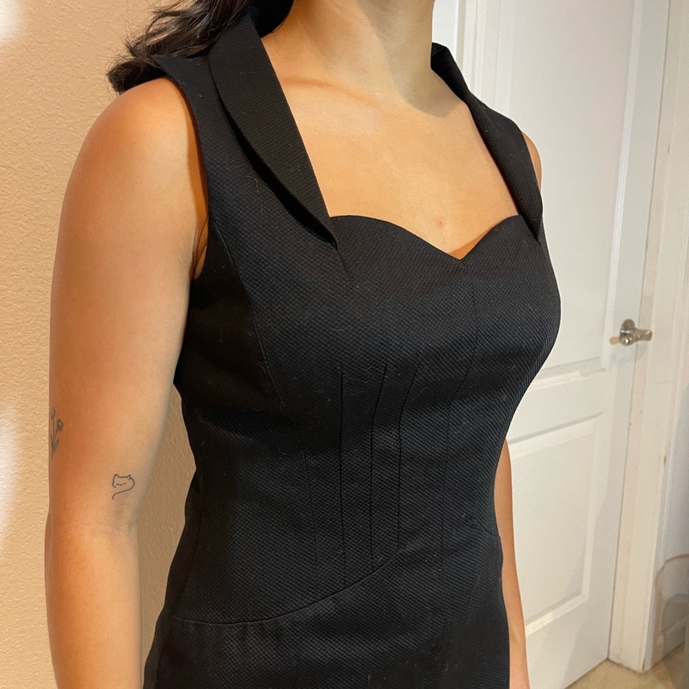 David Meister Sleeveless Midi Dress